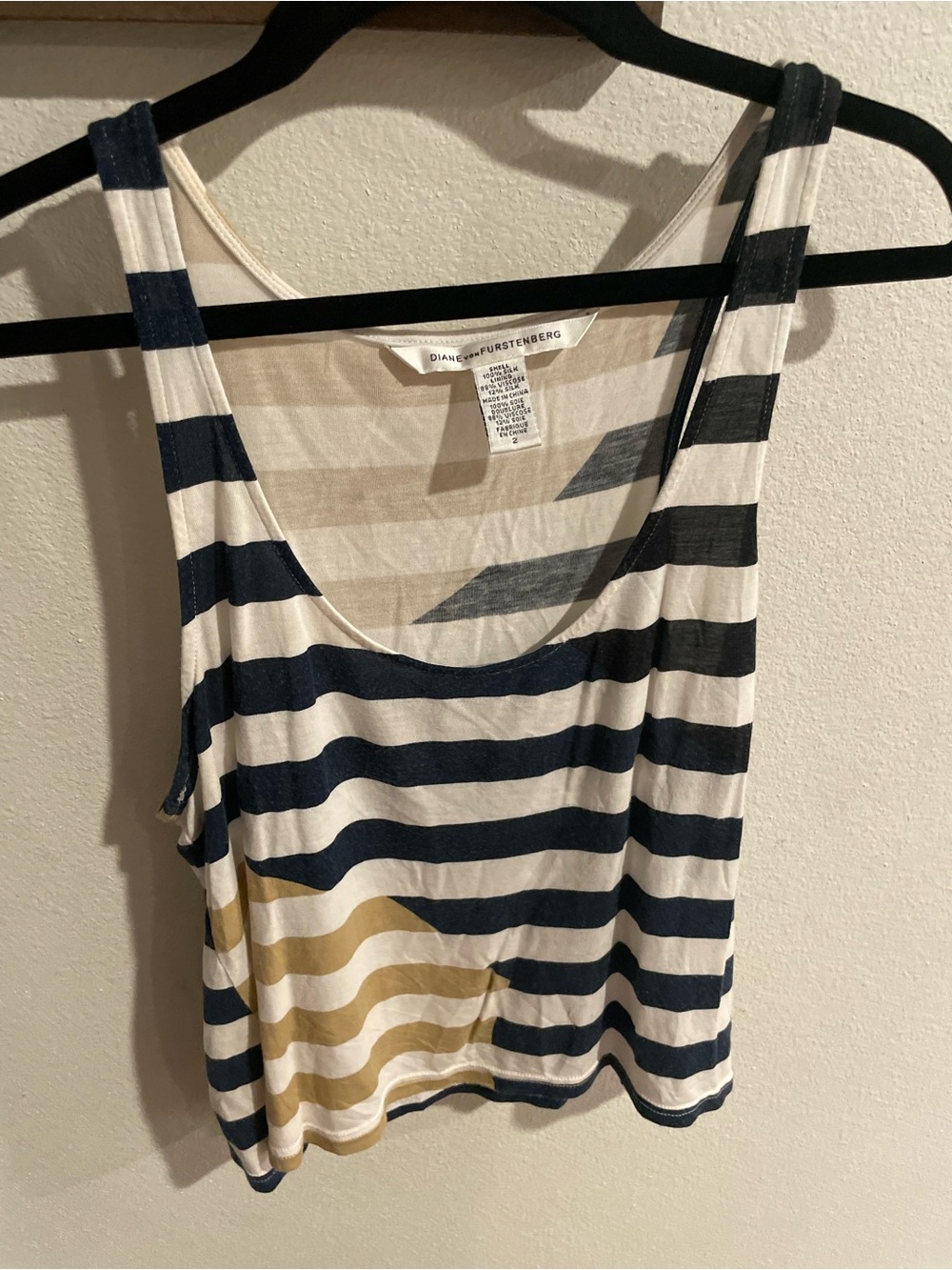 Diane Von Furstenberg 100% Silk Navy, White & Gold Striped Scoop Tank Size 2‎